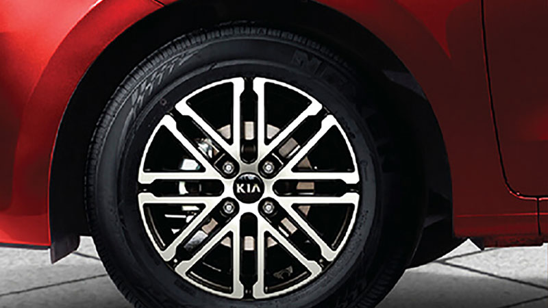 Ngoại thất Kia Soluto, góc trước